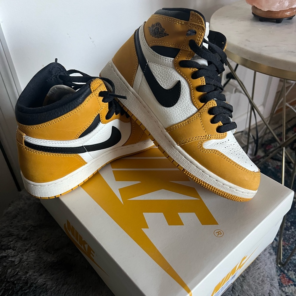 Nike High-Top Sneakers in Mustard and Black